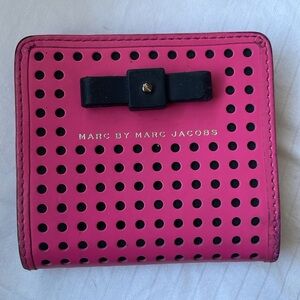Marc by Marc Jacobs Sophisticato Bow Perf Emi Wallet